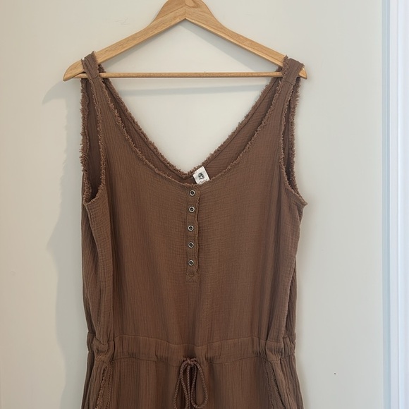 Flawless Martini Flight Sleeveless Jumpsuit Gauze 100% Cotton Tan Size M - Picture 6 of 17